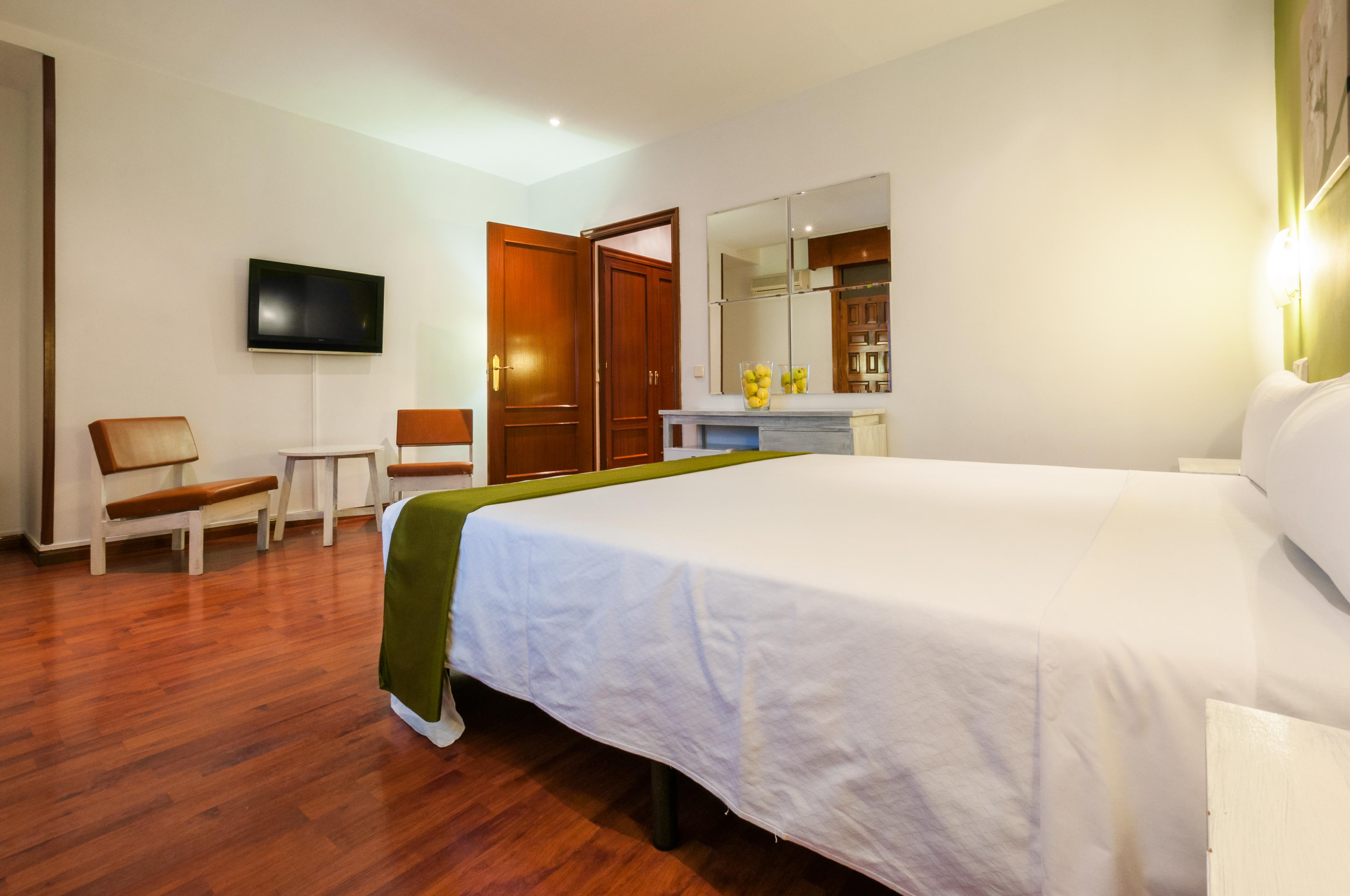 Hotel Los Olivos Хетафе Екстериор снимка